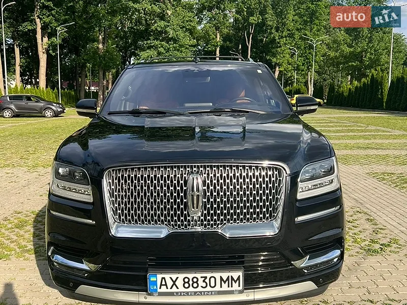 Lincoln Navigator