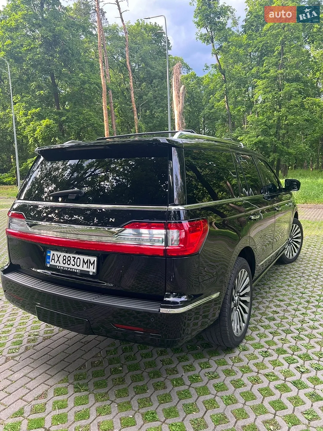 2019 Lincoln Navigator - мініатюра 15