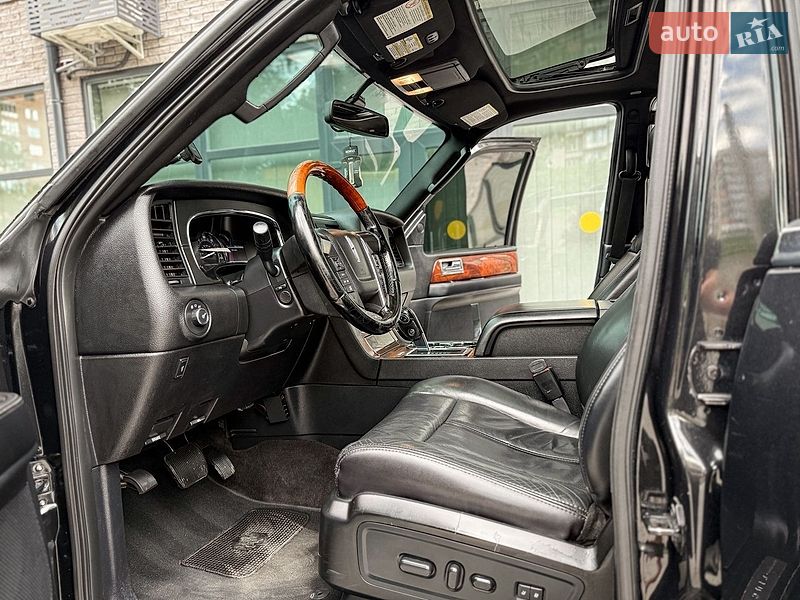 Внедорожник / Кроссовер Lincoln Navigator 2014 в Хмельницком