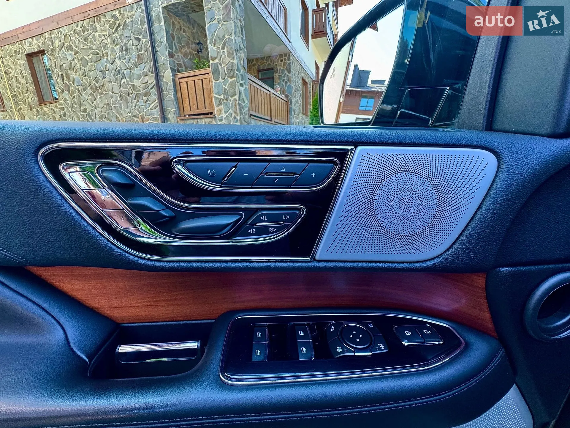 2018 Lincoln Navigator - мініатюра 10