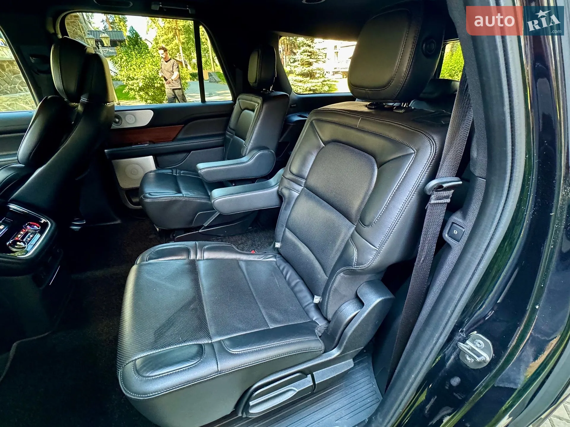 2018 Lincoln Navigator - мініатюра 17