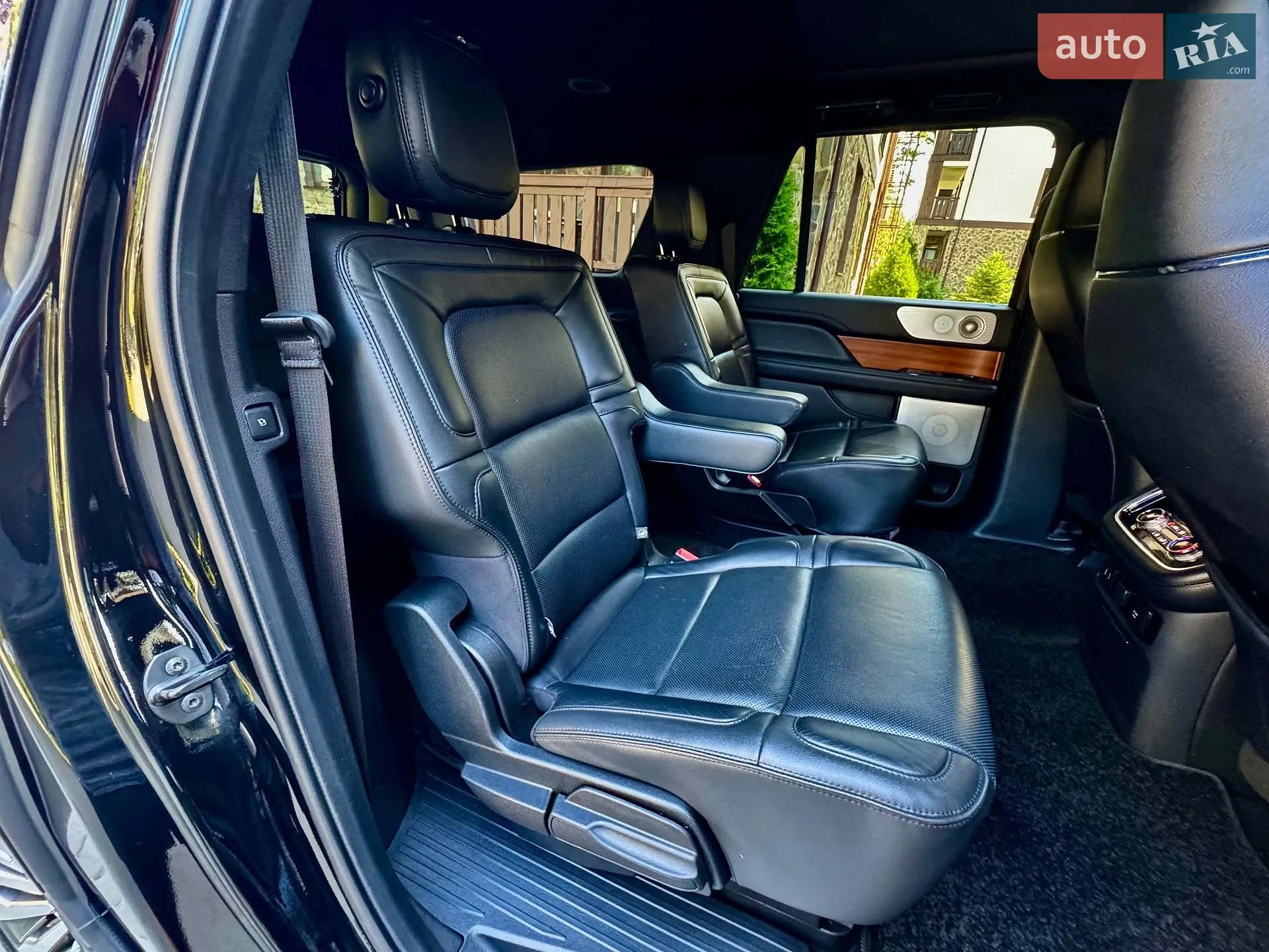 2018 Lincoln Navigator - мініатюра 22