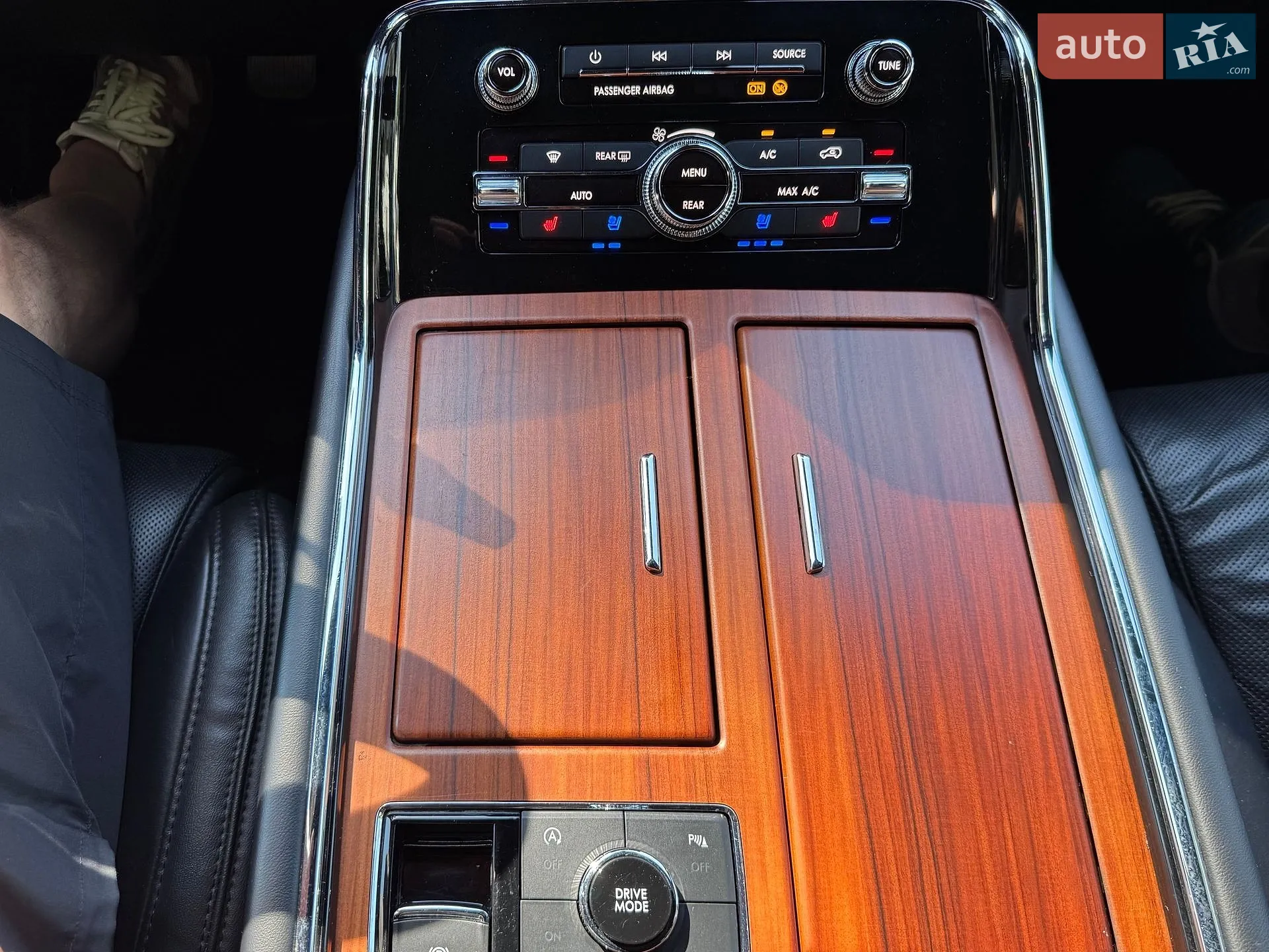 2018 Lincoln Navigator - мініатюра 27