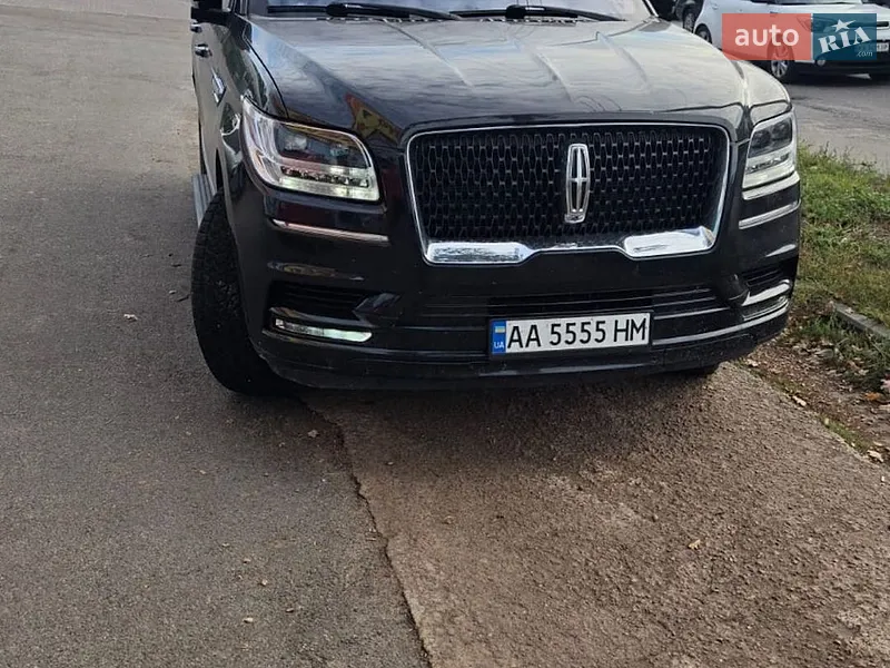 Lincoln Navigator