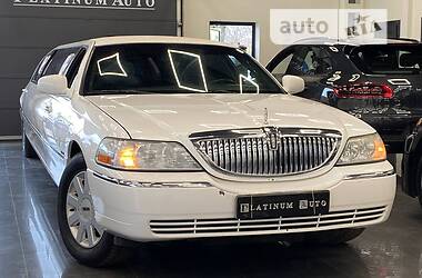 Лимузин Lincoln Town Car 2005 в Одессе