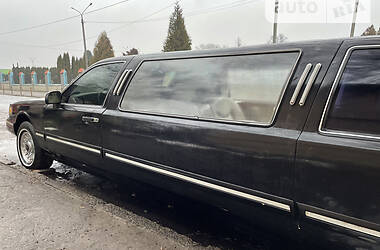 Лимузин Lincoln Town Car 1996 в 