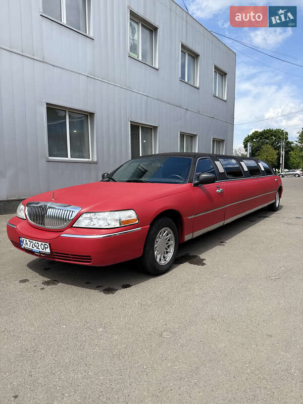 Лімузин Lincoln Town Car 2001 в Києві