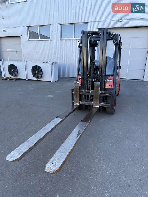 Вилочный погрузчик Linde H-25-T-02 2012 в Ровно фото 3 Вилочный погрузчик Linde H-25-T-02 2012 в Ровно