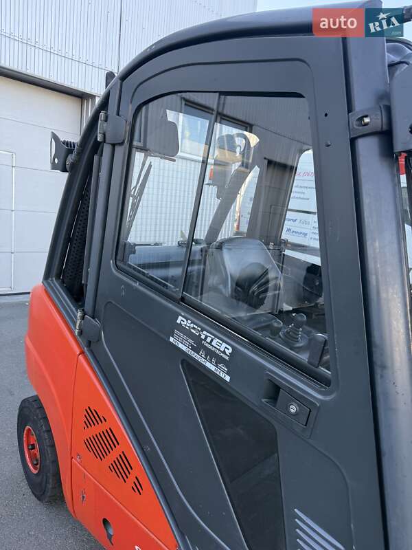 Вилочный погрузчик Linde H-25-T-02 2012 в Ровно фото 8 Вилочный погрузчик Linde H-25-T-02 2012 в Ровно