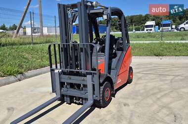 Вилочный погрузчик Linde H-25-T-02 2015 в 