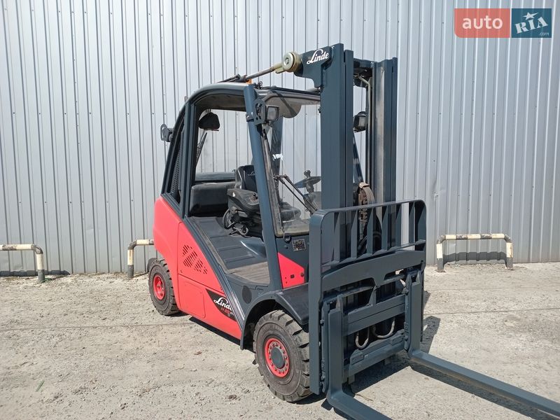 Вилочный погрузчик Linde H-25-T-02 2013 в Киеве фото 3 Вилочный погрузчик Linde H-25-T-02 2013 в Киеве