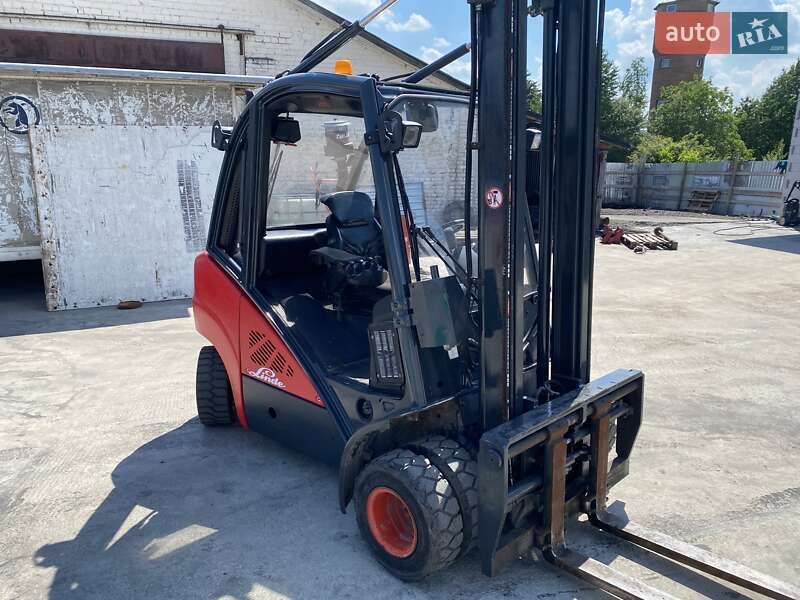 Вилочный погрузчик Linde H 25D 2008 в Луцке