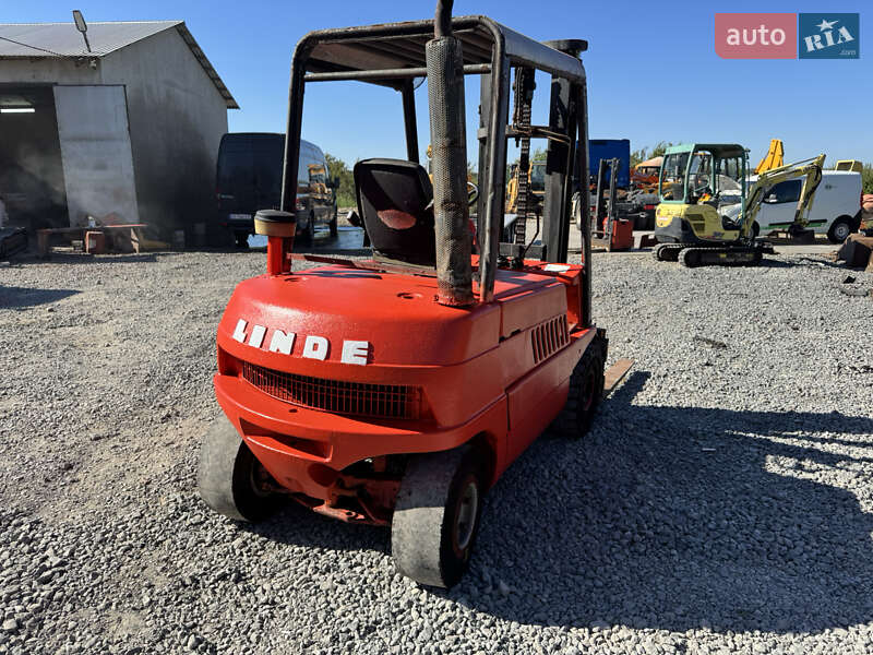 Вилочный погрузчик Linde H 25D 1985 в Недобоевцах