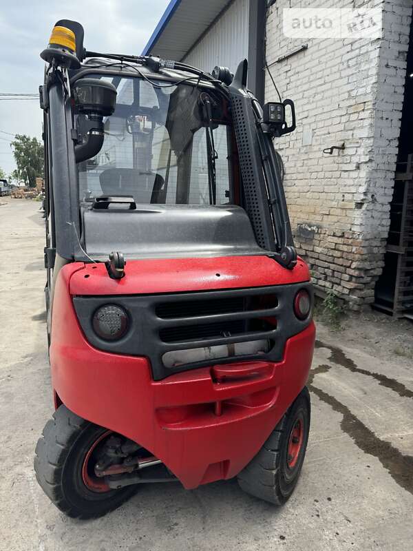 Вилочный погрузчик Linde H 25T-03 2010 в Луцке