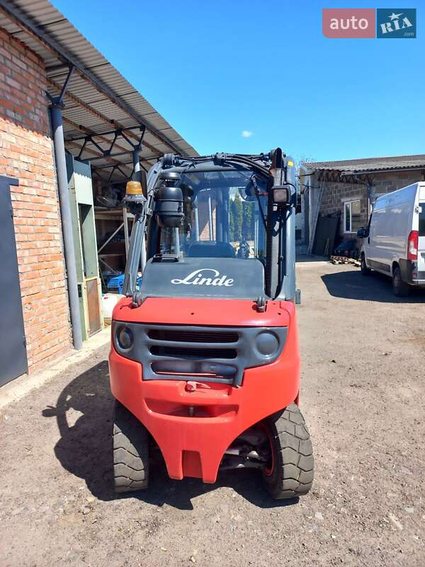 Вилочный погрузчик Linde H 25T-03 2014 в Рожище