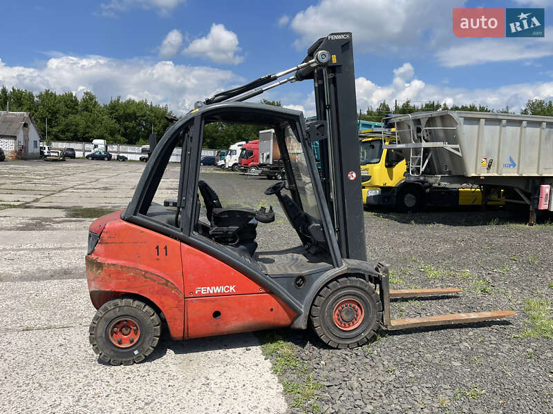 Вилочный погрузчик Linde H 30D 2006 в Владимире