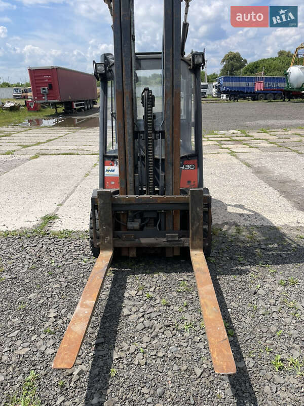 Вилочный погрузчик Linde H 30D 2006 в Владимире