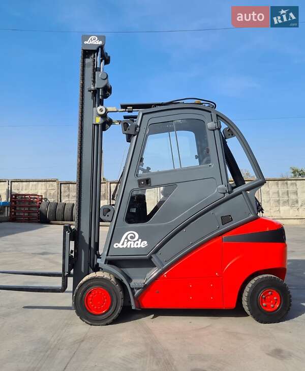 Вилочный погрузчик Linde H 35T-01 2004 в Ровно