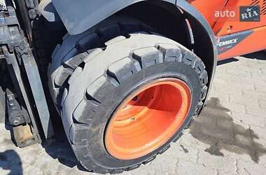 Вилочный погрузчик Linde H 40 T-02 2012 в 