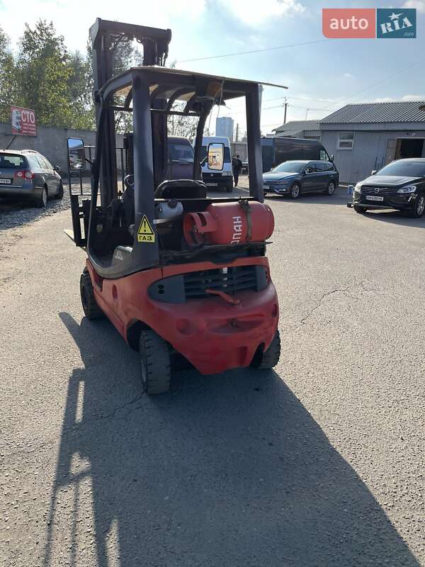 Вилочний навантажувач Linde H20T 2004 в Житомирі