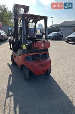 Вилочный погрузчик Linde H20T 2004 в 