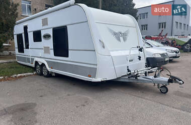 Дом на колесах LMC Caravan 2012 в 