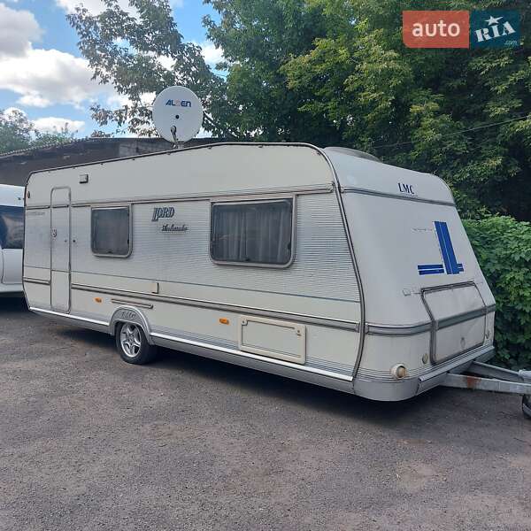 Прицеп дача LMC Lord Ambassador 2003 в Житомире