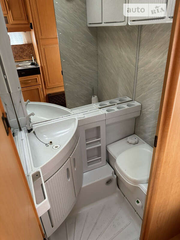 Прицеп дача LMC Luxus 1994 в Новомосковске фото 9 Прицеп дача LMC Luxus 1994 в Новомосковске