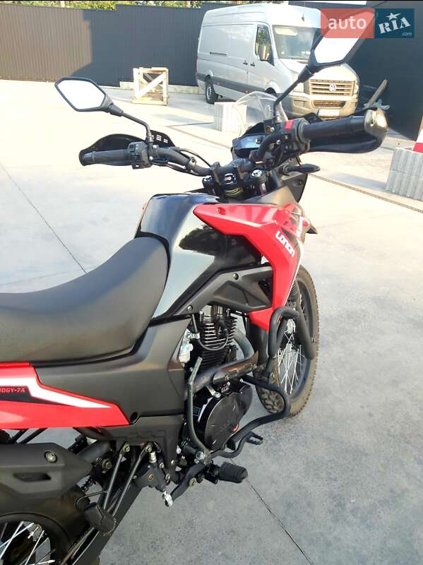 Мотоцикл Супермото (Motard) Loncin LX 200 2018 в Чернівцях