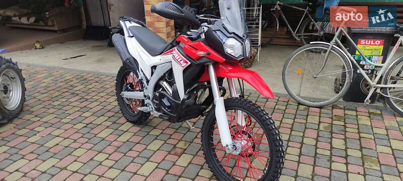 Мотоцикл Спорт-туризм Loncin LX 250GY-3 2022 в Тячеві фото Мотоцикл Спорт-туризм Loncin LX 250GY-3 2022 в Тячеві