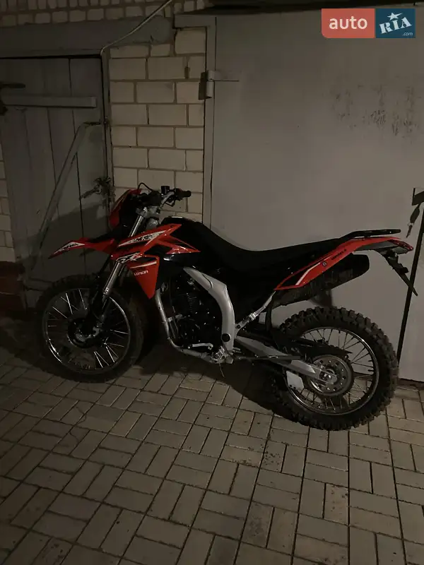 Мотоцикл Спорт-туризм Loncin LX 250GY-3 2023 в 