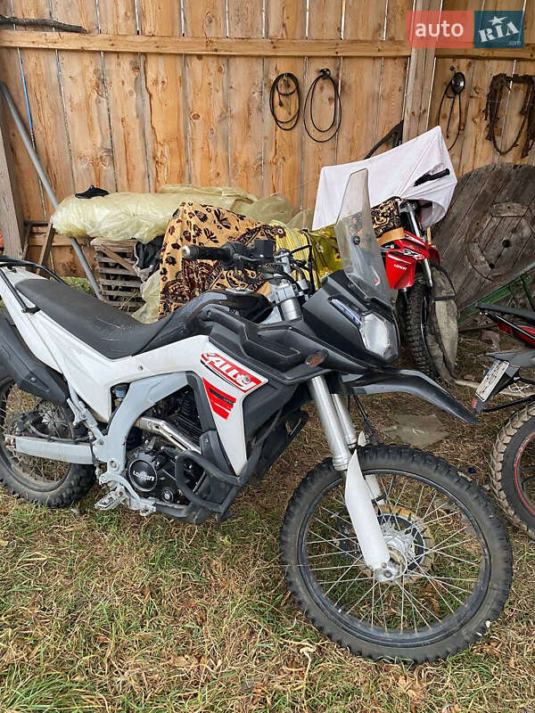 Мотоцикл Туризм Loncin LX 250GY-3 2020 в Вараше фото 3 Мотоцикл Туризм Loncin LX 250GY-3 2020 в Вараше