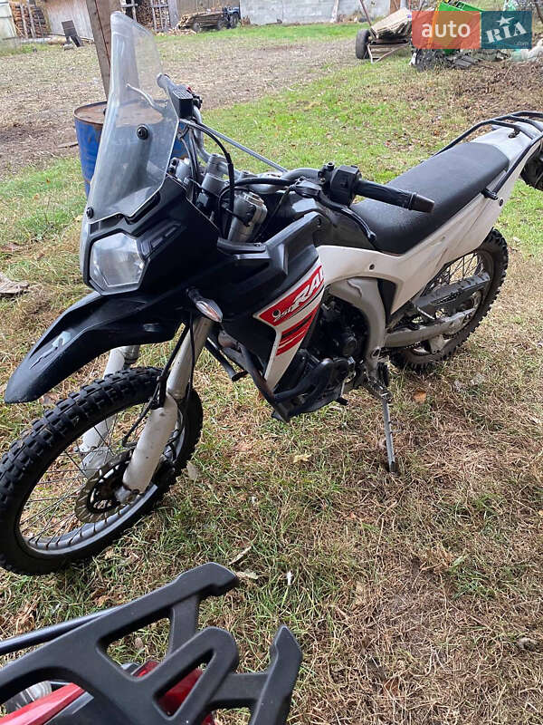 Мотоцикл Туризм Loncin LX 250GY-3 2020 в Вараше фото 5 Мотоцикл Туризм Loncin LX 250GY-3 2020 в Вараше