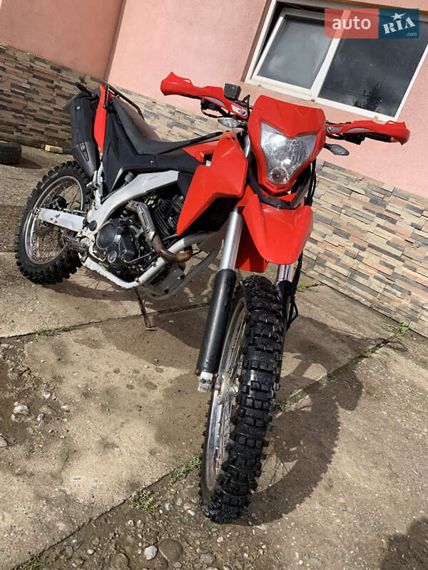 Мотоцикл Кросс Loncin LX 250GY-3 2018 в Рахове фото Мотоцикл Кросс Loncin LX 250GY-3 2018 в Рахове