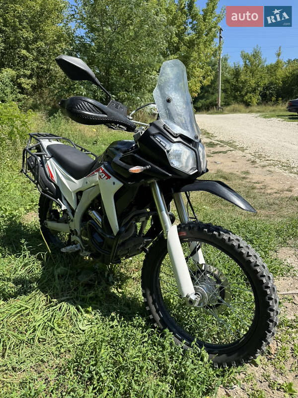 Мотоцикл Туризм Loncin LX 250GY-3G 2021 в Каменец-Подольском фото 2 Мотоцикл Туризм Loncin LX 250GY-3G 2021 в Каменец-Подольском