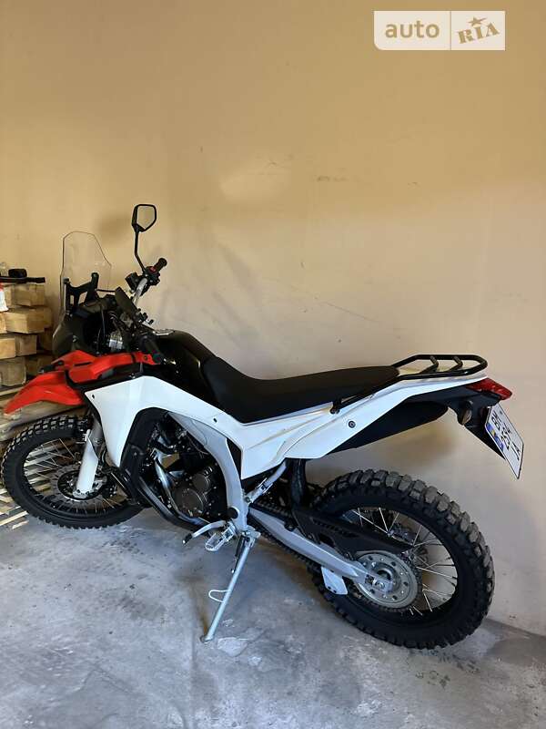 Мотоцикл Внедорожный (Enduro) Loncin LX 300GY-A 2022 в Путивле фото 4 Мотоцикл Внедорожный (Enduro) Loncin LX 300GY-A 2022 в Путивле