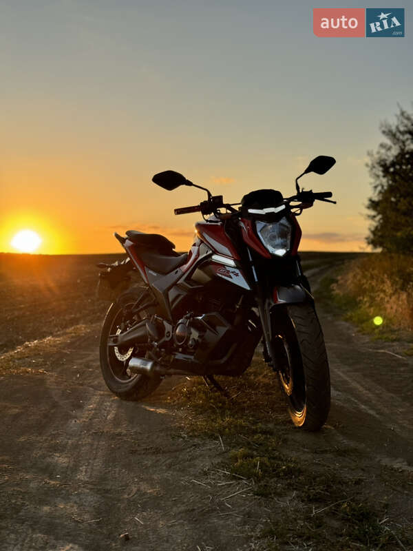 Мотоцикл Без обтікачів (Naked bike) Loncin LX250-15 CR4 2019 в Жмеринці фото Мотоцикл Без обтікачів (Naked bike) Loncin LX250-15 CR4 2019 в Жмеринці