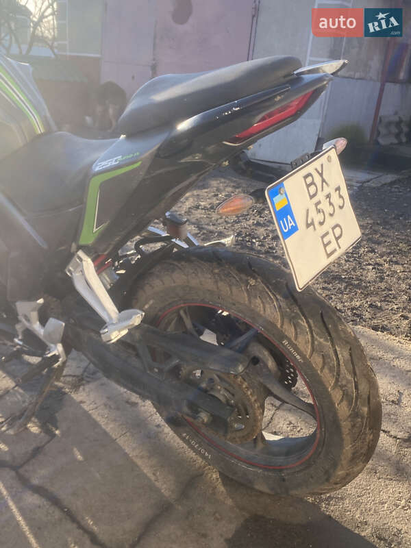 Мотоцикл Классик Loncin LX250-15 CR4 2020 в Теофиполе фото 7 Мотоцикл Классик Loncin LX250-15 CR4 2020 в Теофиполе