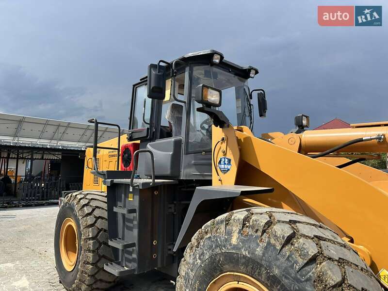 Фронтальні навантажувачі Lonking CDM 2024 в Чернівцях