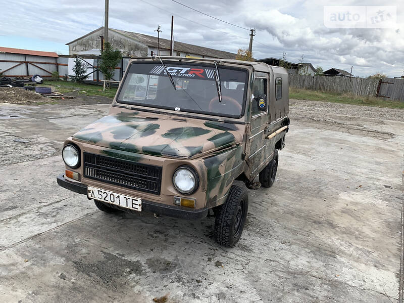 Позашляховик / Кросовер ЛуАЗ 969 Волинь 1988 в 