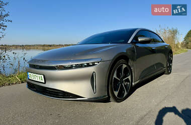 Седан Lucid Air 2022 в 