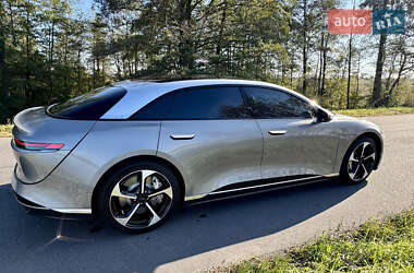 Седан Lucid Air 2022 в 