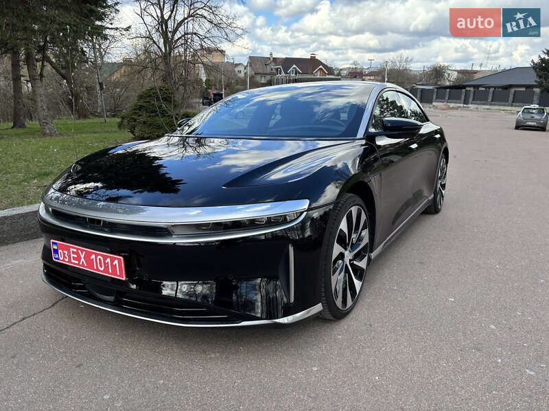 Седан Lucid Air 2023 в 