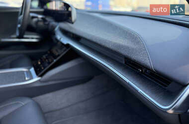 Седан Lucid Air 2024 в 