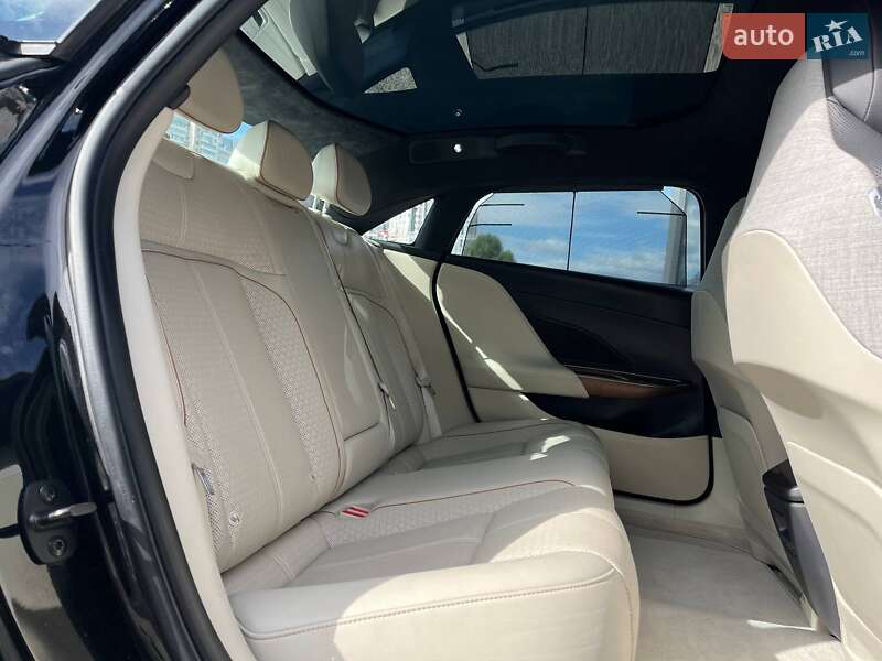 Седан Lucid Air 2022 в Киеве