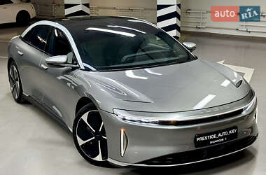 Седан Lucid Air 2022 в 