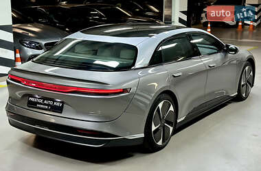 Седан Lucid Air 2022 в 
