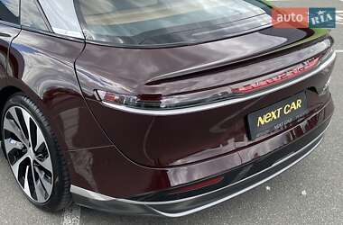 Седан Lucid Air 2022 в 