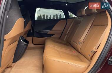 Седан Lucid Air 2022 в 