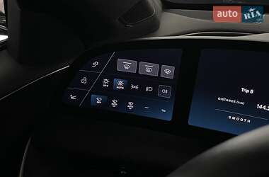 Седан Lucid Air 2022 в 